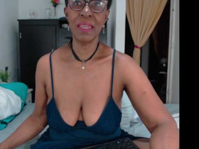 Broadcast Screenshots ebonymilf