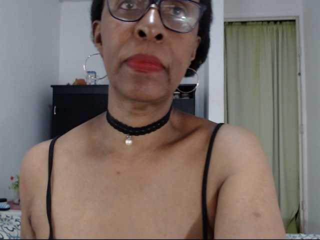 Broadcast Screenshots ebonymilf