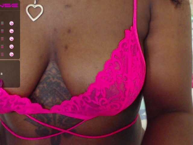 Fotos ebonyscarlet #Ebony #panties #bounce my #boobs / #Topless / Eat my #ass in PVT show! squirt show at goal!! 500tk