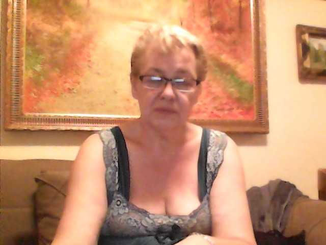 Broadcast Screenshots ElegantBlonda