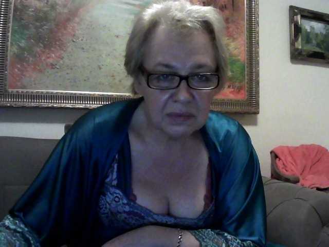 Broadcast Screenshots ElegantBlonda