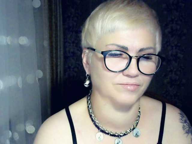 Broadcast Screenshots Elenamilfa