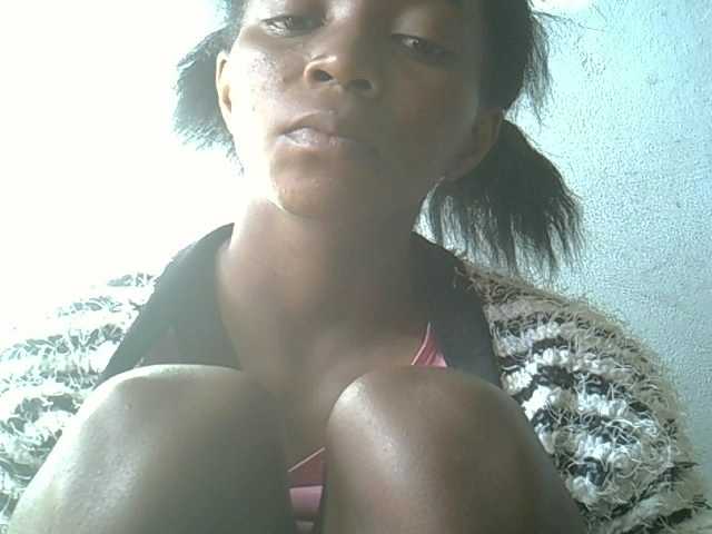 Broadcast Screenshots ElianeXhot