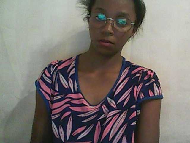 Broadcast Screenshots ElianeXhot