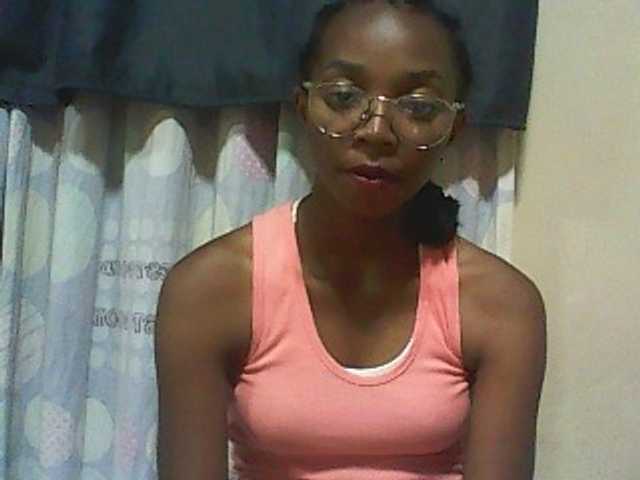 Broadcast Screenshots ElianeXhot