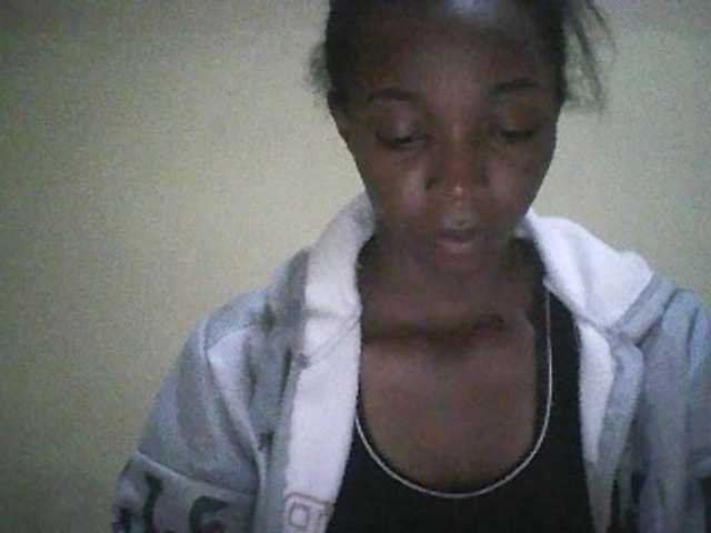 Broadcast Screenshots ElianeXhot