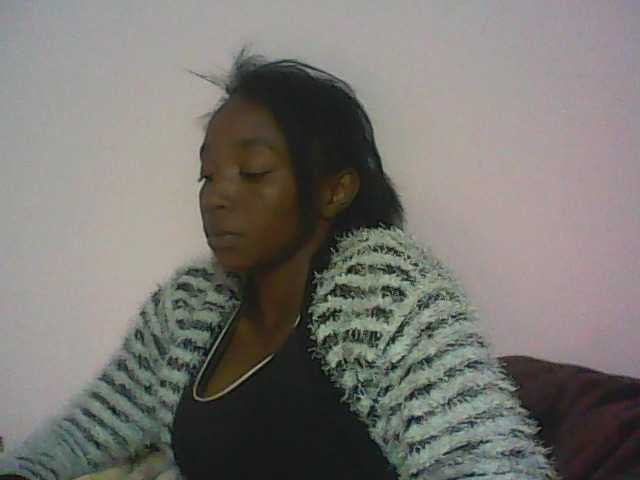 Broadcast Screenshots ElianeXhot