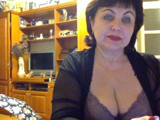 Broadcast Screenshots ElizzaBelise