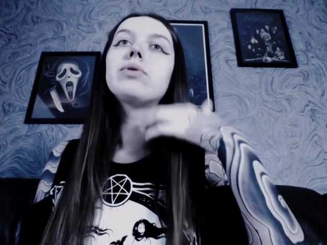 Broadcast Screenshots EllaDark