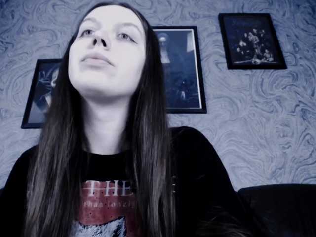 Broadcast Screenshots EllaDark