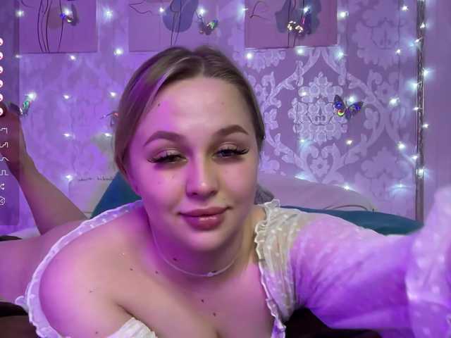 Fotos ElsaEwans Hi cutie love! Domi 2 is working cool!Menu on the screen!Private is open!HAVE FUN WITH ME, I LIKE HAVE GOOD FRIENDS