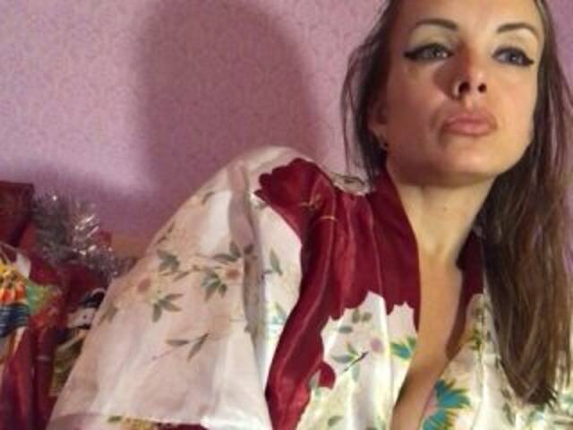 Broadcast Screenshots ElyaElya