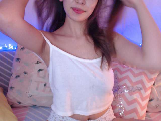 Broadcast Screenshots Emaryn