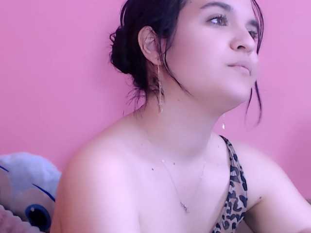 Broadcast Screenshots EmeraldElla