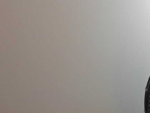 Broadcast Screenshots Emili-Hot