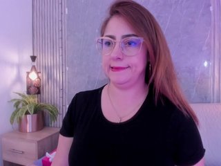 Erotisk videochat Emili-Hot