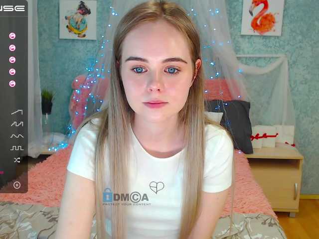 Fotos EmiliaAnn My name is Milena to all, I will be glad to talk with you, I really want to get to the top, I will be grateful if you will help me with this ♥ for this you need to often throw into chat for 1-2 tokens ♥