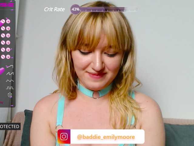 Broadcast Screenshots emilymoore_