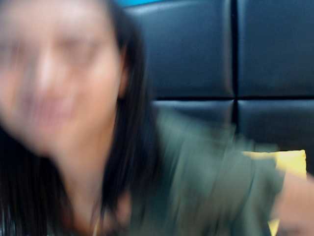 Broadcast Screenshots EmillyWilliam