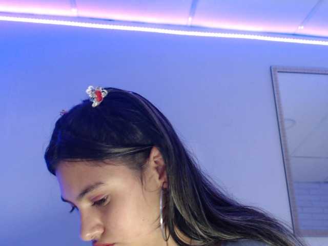 Broadcast Screenshots emily15