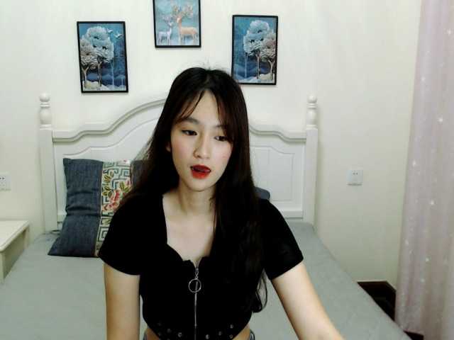 Broadcast Screenshots Emily2a