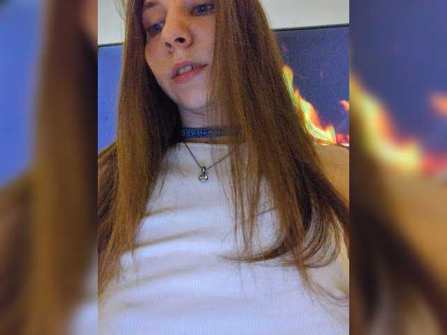 Broadcast Screenshots emilyev4ns