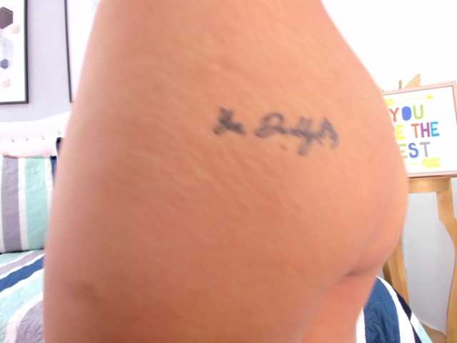 Broadcast Screenshots EmilyHot