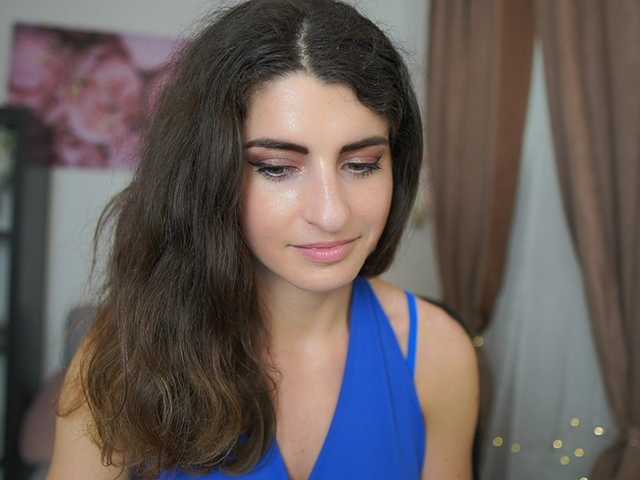 Broadcast Screenshots EVALOVIA