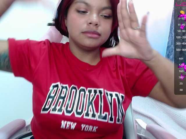 Broadcast Screenshots EvelynCastro