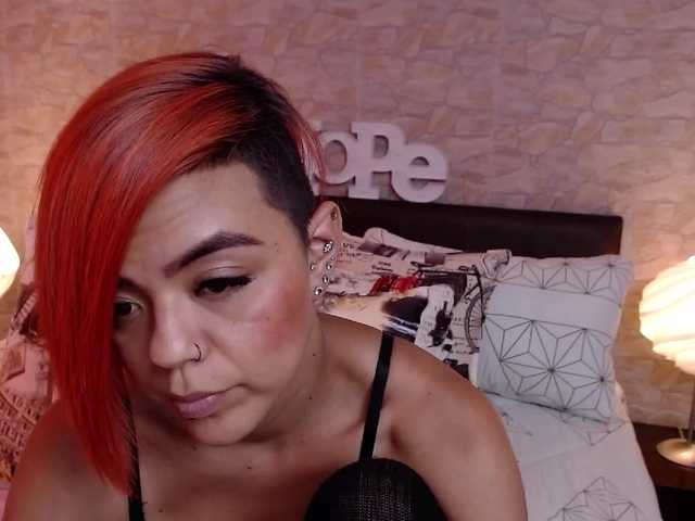 Broadcast Screenshots EvelynOwens