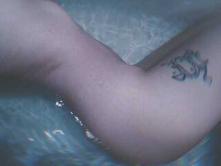 Erotisk videochat Faceless-moon