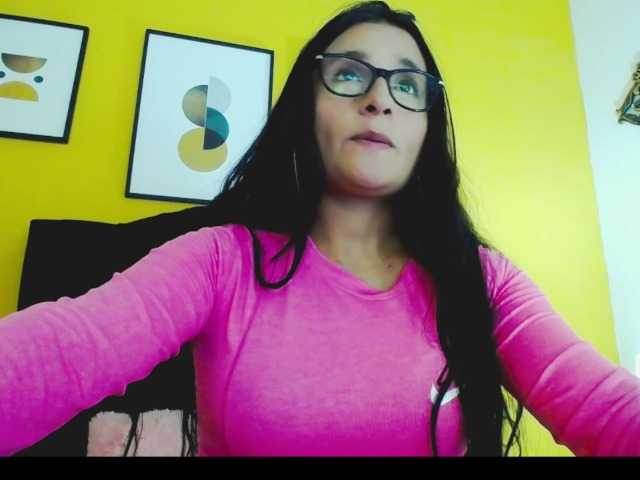 Broadcast Screenshots GiaConnor