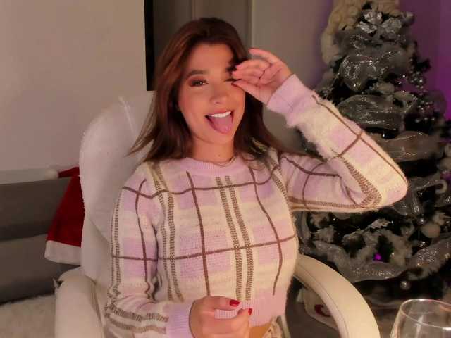 Broadcast Screenshots GianaWatson