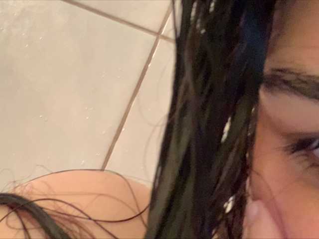 Broadcast Screenshots Girlfriend237