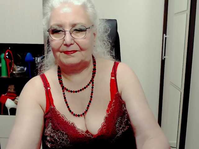 Broadcast Screenshots GrannyWants