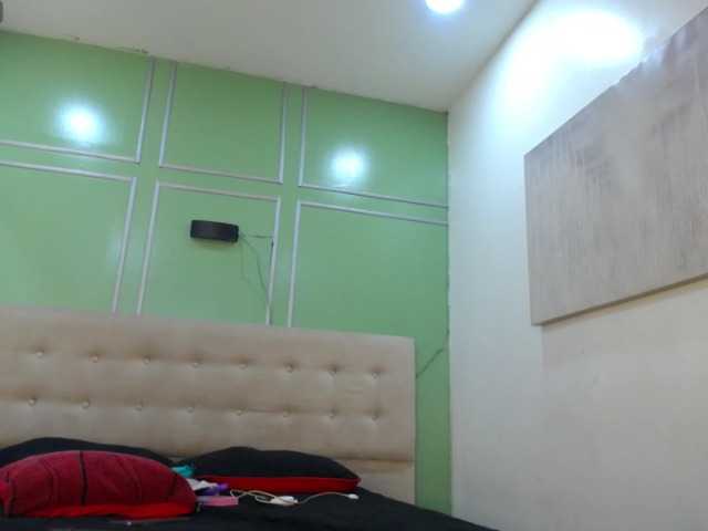 Broadcast Screenshots hannahott