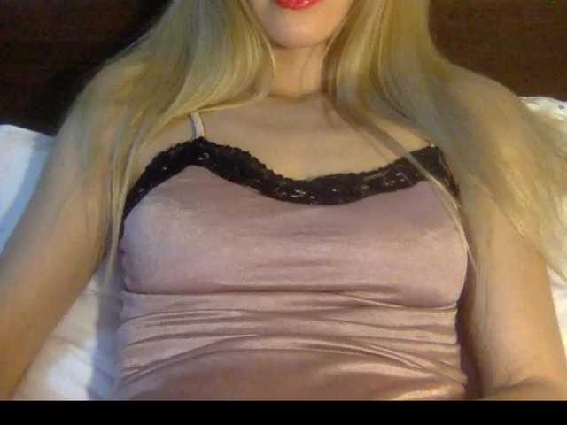 Broadcast Screenshots classylady