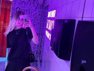 Erotisk videochat -HeyRina-