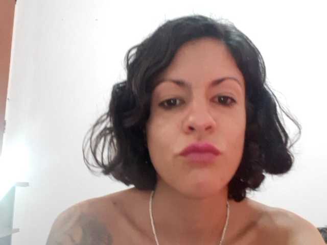 Broadcast Screenshots holehot