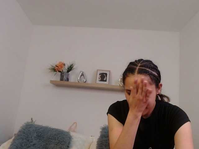 Broadcast Screenshots Honeys2