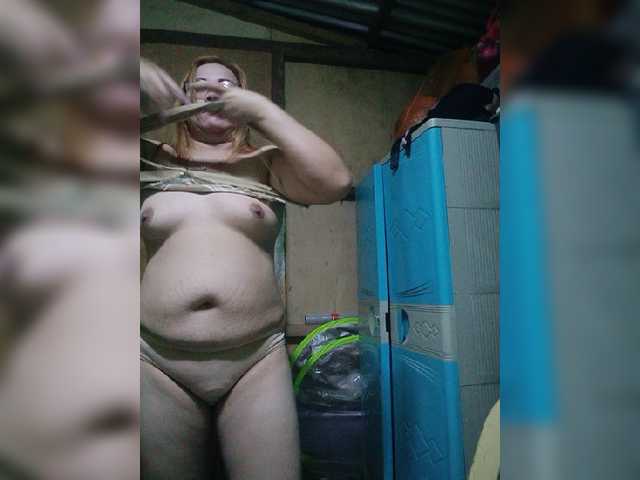 Broadcast Screenshots Horny-Nelli