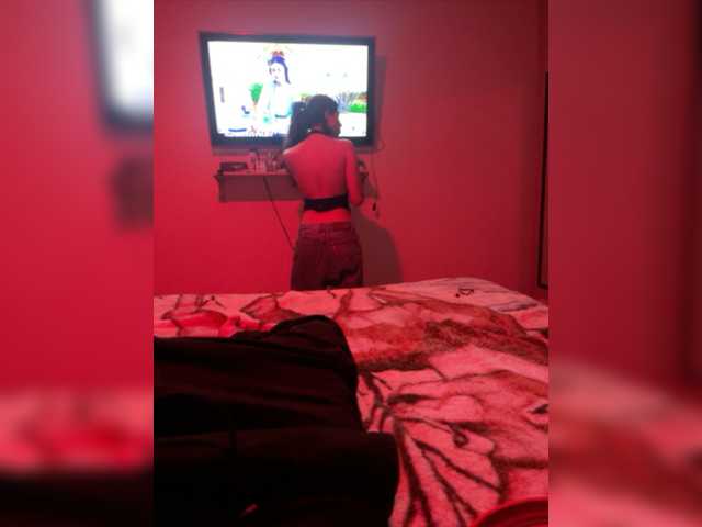 Broadcast Screenshots hornyspecs