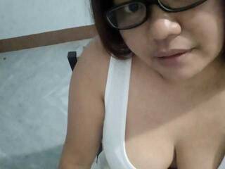 Erotisk videochat hotYASSI4U