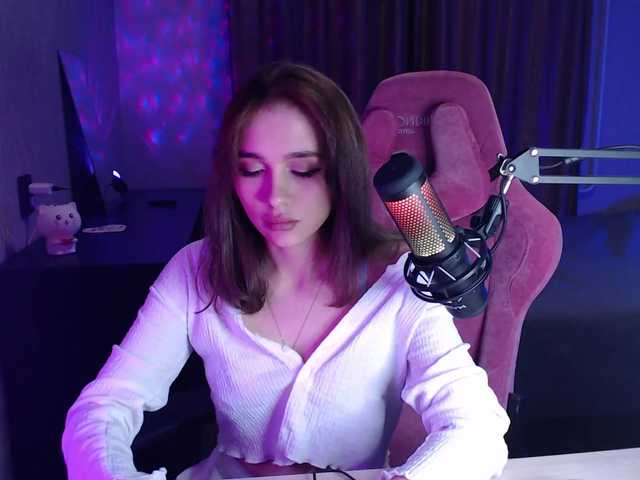 Broadcast Screenshots mermaid