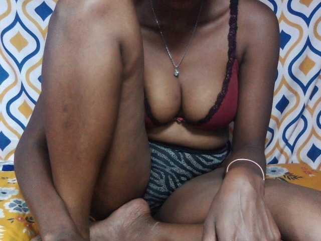 Broadcast Screenshots sexy-frayah