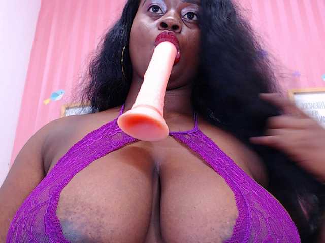 Fotos irisbrown Hello guys! happy day lets make some tricks and #cum with me and play with my #toys #dildo #lovense #ebony #ebano #fuck my #pussy