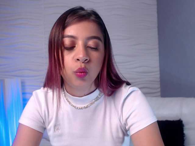 Broadcast Screenshots IvannaBanks