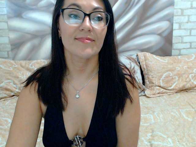 Broadcast Screenshots JanetteKitty