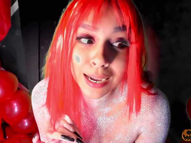 Broadcast Screenshots JessieMegan2