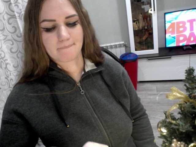 Broadcast Screenshots Monikaa22
